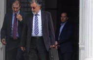 πανούσης: «με τις γραπτές μου παρεμβάσεις στηρίζω τον πρωθυπουργό και την κυβέρνηση»