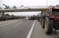φορολόγηση αγροτών με έσοδα και έξοδα προανήγγειλε ο αλεξιάδης