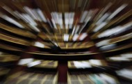 εγκρίθηκε από την βουλή η τροπολογία για τις τηλεοπτικές άδειες