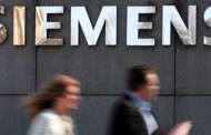 παιχνίδια με τη δίκη της siemens
