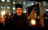η μονή εσφιγμένου, η ακροδεξιά και τα στημένα ρεπορτάζ (vid)