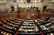 ποιοι παίζουν το τελευταίο τους χαρτί…