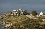 υπεν : ποια αυθαίρετα νομιμοποιούνται στον αιγιαλό