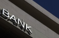 bloomberg: πώς η ελλάδα παλεύει να σώσει τις τράπεζες- ξανά