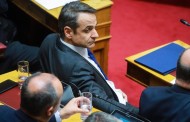 προσβολή απέναντι στις ένοπλες δυνάμεις η σύγκριση αποστολάκη - σπαντιδάκη