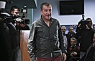νίκος μωραΐτης: άκου, σταύρο