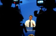 η δημοκρατία και η στρουθοκάμηλος