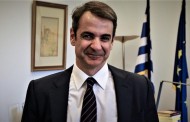 μητσοτάκης: όλο και πιο δεξιά, όλο και πιο αδέξια