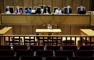 εκεί είναι η θέση της χρυσής αυγής: έξω απ΄τη βουλή, μέσα στη φυλακή