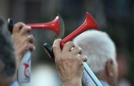 η αριστερά απέναντι στη δεξιά