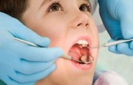 παιδιά: απαραίτητος ο έλεγχος των δοντιών πριν από το «πρώτο κουδούνι»