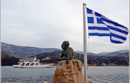 o έλληνας έγινε ναυτικός ,  από ανάγκη