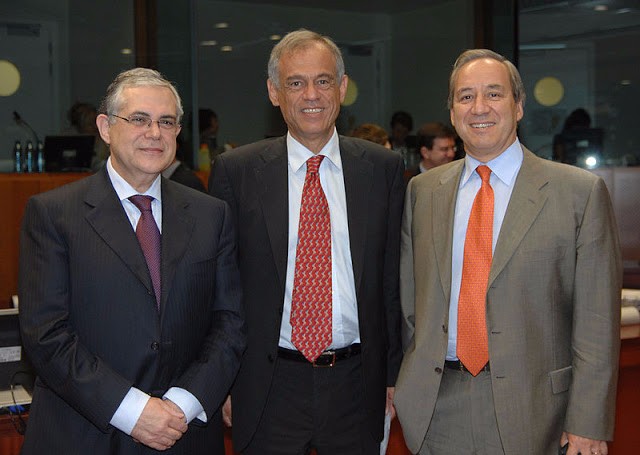 πλουτίσαμε χάρη στις πουτάνες πλουτίσαμε χάρη στις πουτάνες