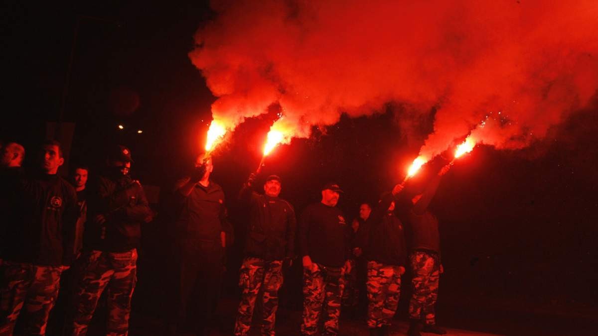 η χρυσή αυγή μέσα στην αστυνομία η χρυσή αυγή μέσα στην αστυνομία