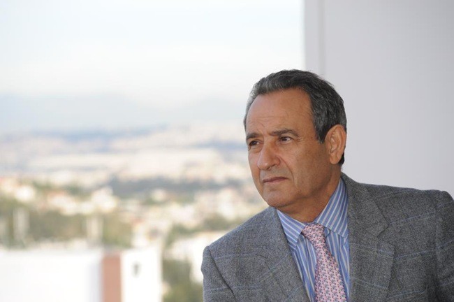 ήγουν, τουτέστι, δηλαδή, με άλλα λόγια, ήτοι… ήγουν, τουτέστι, δηλαδή, με άλλα λόγια, ήτοι…
