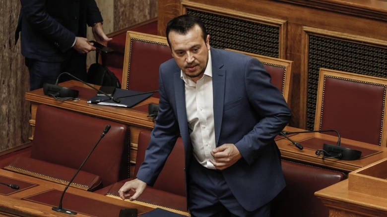 «υποχρέωση των καναλιών οι 400 θέσεις εργασίας, πλήρους απασχόλησης» «υποχρέωση των καναλιών οι 400 θέσεις εργασίας, πλήρους απασχόλησης»