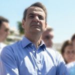 Ο ΚΥΡΙΑΚΟΣ ΜΗΤΣΟΤΑΚΗΣ ΣΤΙΣ ΑΚΤΕΣ ΑΛΙΜΟΥ ΚΑΙ ΓΛΥΦΑΔΑΣ ΓΙΑ ΝΑ ΕΝΗΜΕΡΩΘΕΙ ΓΙΑ ΤΟ ΜΕΓΕΘΟΣ ΤΗΣ ΟΙΚΟΛΟΓΙΚΗΣ ΚΑΤΑΣΤΡΟΦΗΣ ΑΠΟ ΤΗΝ ΡΥΠΑΝΣΗ ΤΩΝ ΠΕΤΡ
