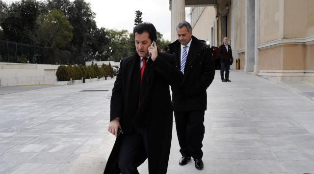 ψηφοθηρία εκτός ορίων στον βούρκο του φασισμού ψηφοθηρία εκτός ορίων στον βούρκο του φασισμού