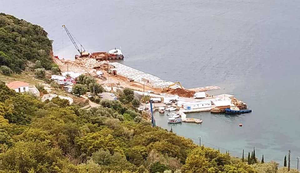 τα έργα στον πίσω αετό και τα πίλαρς στο βαθύ (pics) τα έργα στον πίσω αετό και τα πίλαρς στο βαθύ (pics)