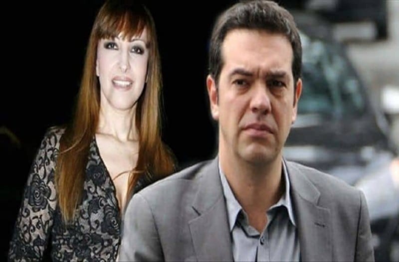 μόνος του και όλοι τους μόνος του και όλοι τους