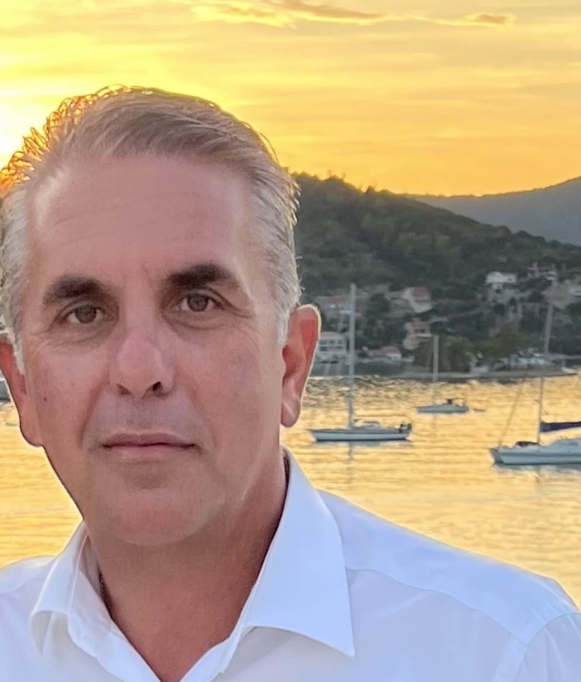«η ουσία: οι πράξεις, ο χαρακτήρας, οι αξίες που κουβαλάμε μέσα μας» «η ουσία: οι πράξεις, ο χαρακτήρας, οι αξίες που κουβαλάμε μέσα μας»